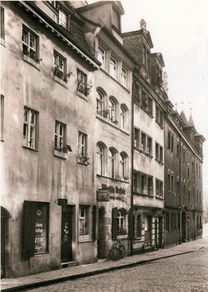 Weißgerbergasse 31 bis 37 etwa in den 1960er Jahren